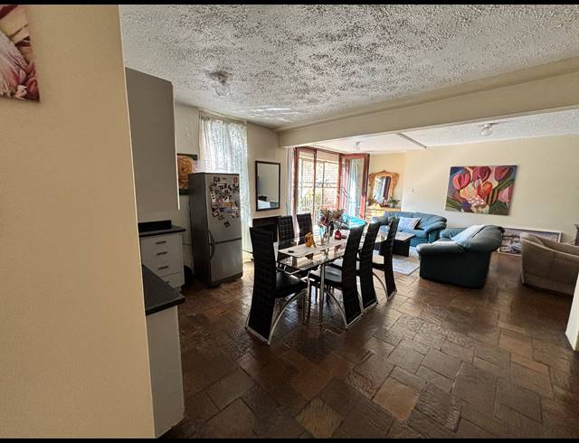 4 BEDROOM TOWNHOUSE FOR SALE IN ARCADIA